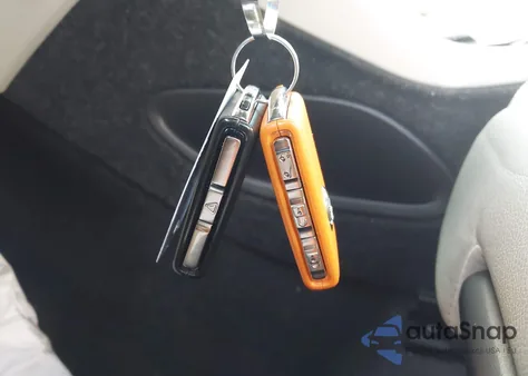 2023 Volvo Xc40 B5 Plus Bright Theme from USA, damaged, VIN YV4L12UN9P2947593